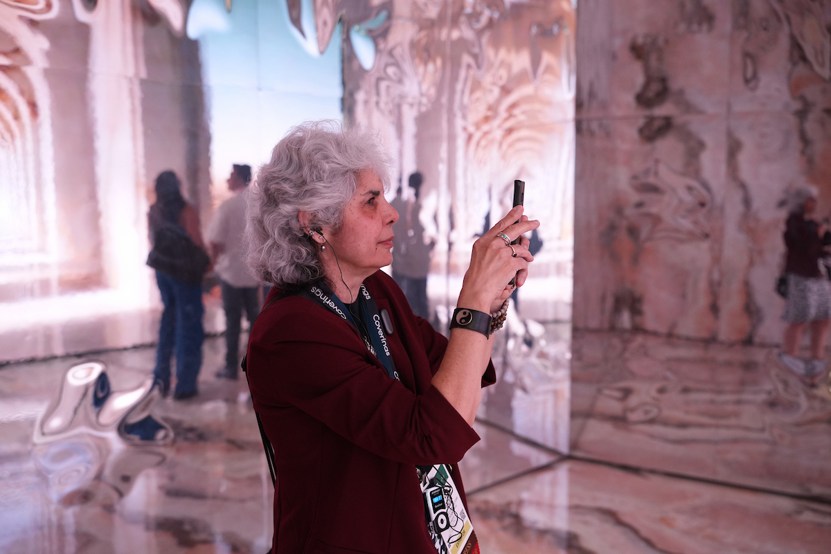 Explore the Coverings show floor with Audio Tours