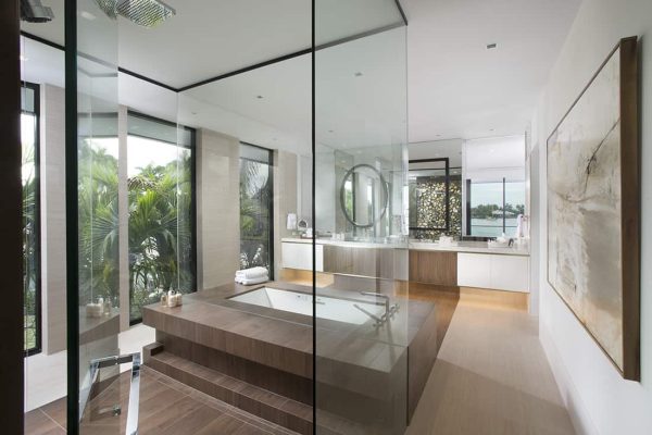 Blog-waterfront elegance